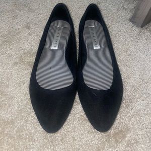 Kelly & Katie black flats
